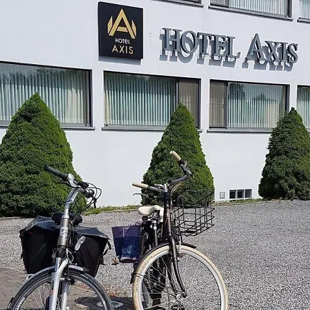 Axis 4*