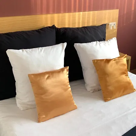 Axis Hotel