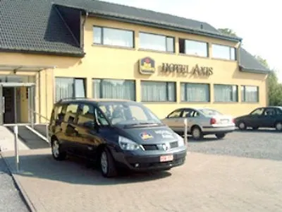 Axis Hotel