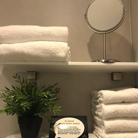 Hotel Axis 4*